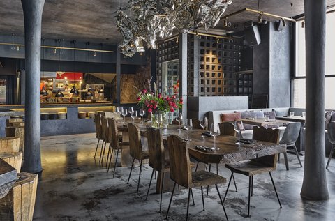 «Жирок»: авторский ресторан с печью и грилем на Усачевском рынке