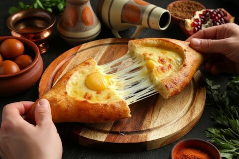 Хачапури, от которого течёт… сыр