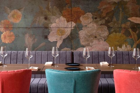 Wine & Dine: вино и бургеры на Сретенском бульваре