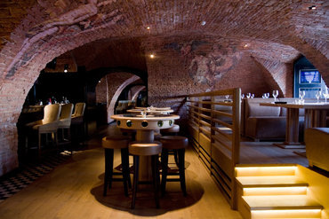 Paradise: клуб-ресторан для «богатых и знаменитых»