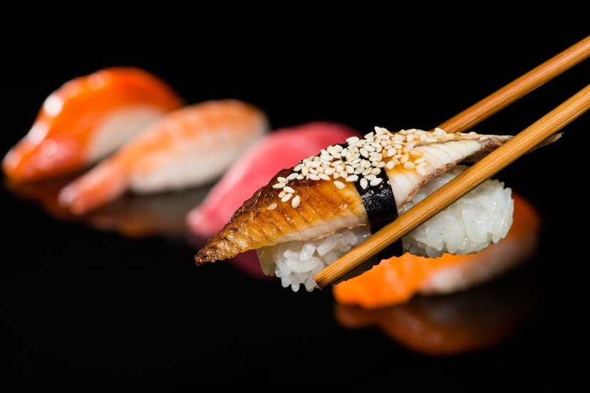 Koi: свежая рыба и морепродукты на Бадаевском заводе