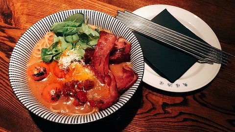 Ezo: японская закусочная рядом с ДЛТ