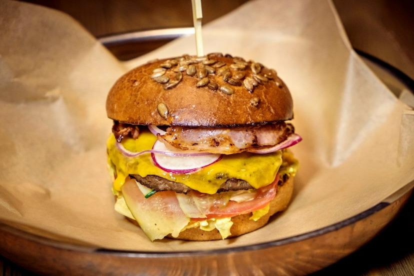 Ketch Up Burgers: модные бургеры в Озерках
