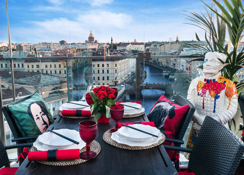 «Китайская грамота»: Раппопорт захватывает Петербург