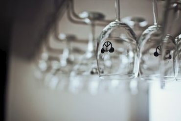 «Зеленый бар»: детокс-коктейли и дизайнерская одежда