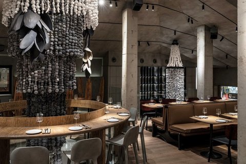 She: ресторан White Rabbit Family и Ксении Собчак