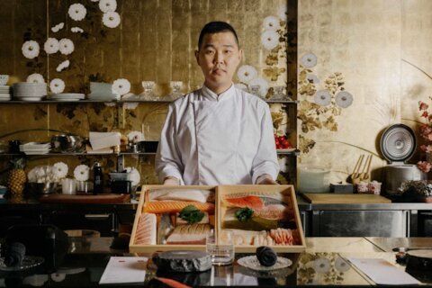 Импровизированные омакасе от шефов и зажигательные танцевальные вечеринки: OSHI Izakaya на Малой Бронной