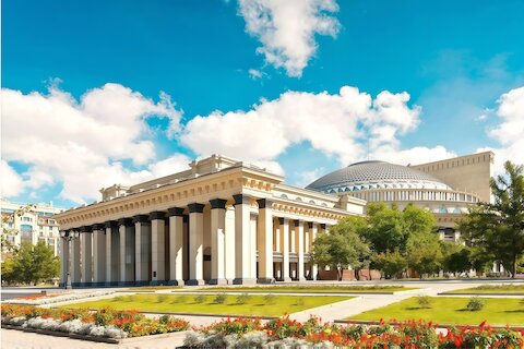 Где поесть в Новосибирске туристу: сибирская кухня, кофе и ужин на крыше