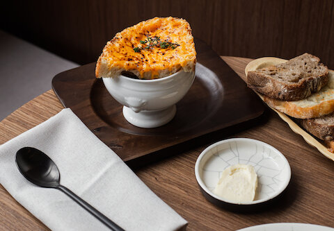 Oui: лаконичное бистро на Большой Дмитровке