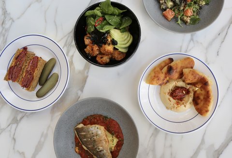 All Day: суши-бар и европейское бистро на первом этаже башни «Федерация»