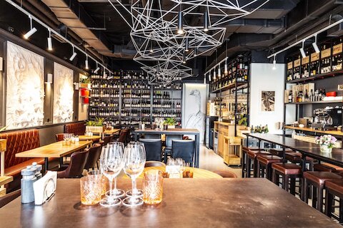 Где провести время в камерной обстановке?