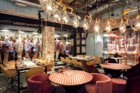 Beefzavod: модные стейки от Tre Bicchieri на Петроградской