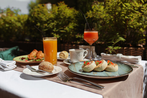 Легкий завтрак на веранде Sabor de la Vida