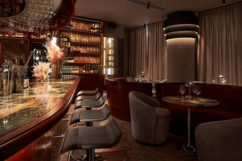 Ante Seafood & Bar: мощная коллаборация, стильный антураж и морепродукты