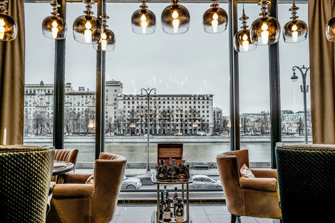 Harvey & Monica: ресторан с видом на Москву-реку