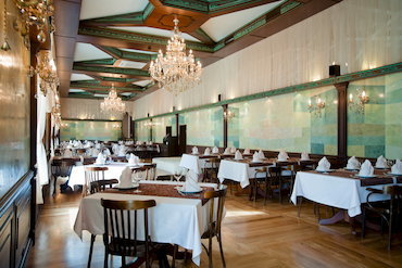 «Эмиль»: ресторан для «старшего поколения»
