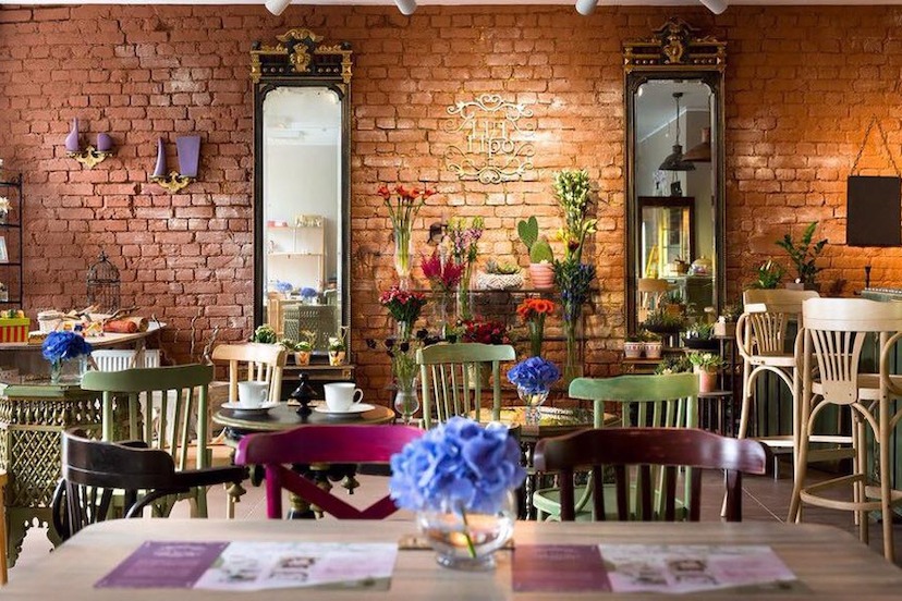 НД.Про.Flowers: кофейня с цветочной лавкой на Чкаловском проспекте
