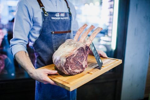 «45°/60°»: мясной ресторан в Мещанском