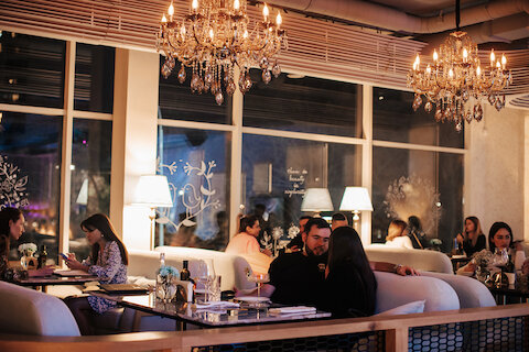 «Ты просто космос!» Чем удивит ресторан La Sultana в Московском районе