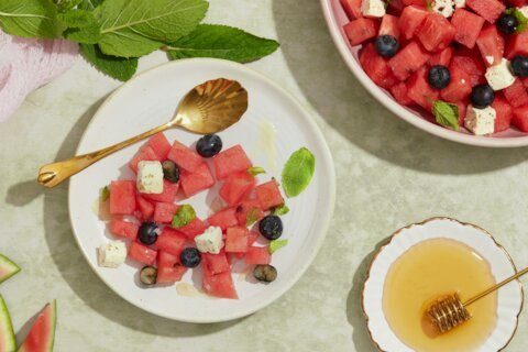Где попробовать арбуз и дыню в ресторанах Петербурга: самые вкусные летние спешелы в 2026 году
