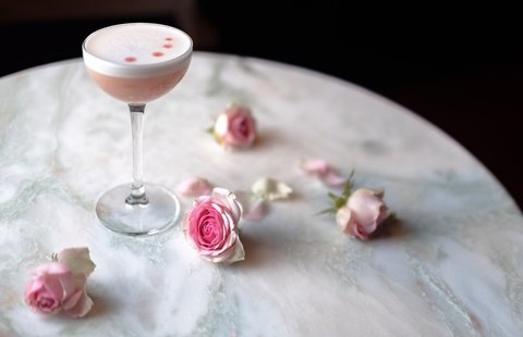 Где пить цветочные коктейли в Москве