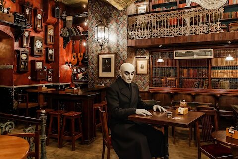 Куда отправиться современным вампирам в Москве