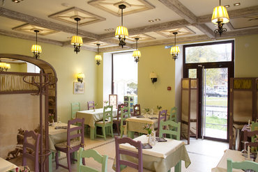 Un Bon: душевный ресторан во французском стиле