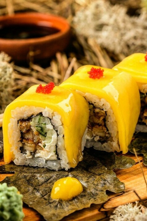 Umami: роллы и том ям на Боровой улице