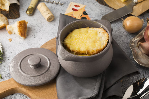 Greneta: французский винный бар на улице Радищева