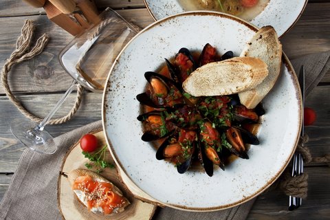 Ресторан «Шале» запустил доставку продуктов с видео-рецептами