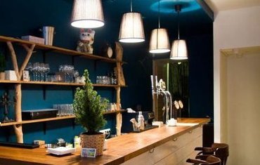 Wood: уютный кафе-бар на улице Марата