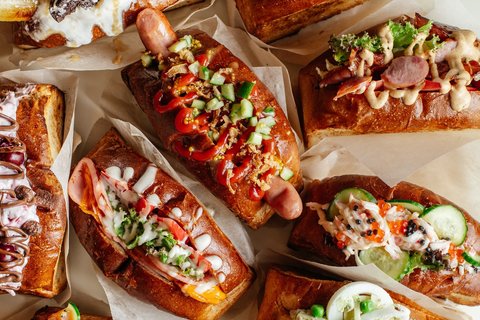 The Bun: яркое кафе от создателей «Бекицера» в Гостином дворе