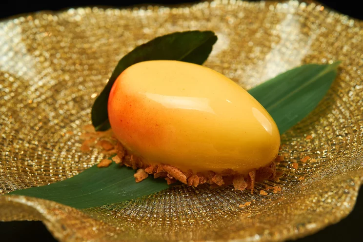 Десерт «Тропический манго» в ресторане Sky & Garden, 560 ₽.