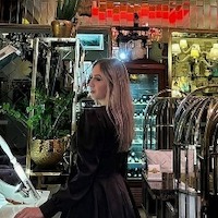 Шах Алина