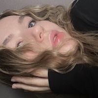 Суханова Настя