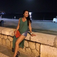 Yana T.