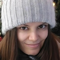 Никонова Марина