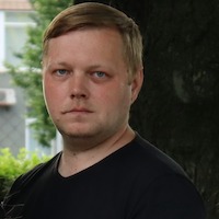 Артём