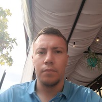 Николай Антонов