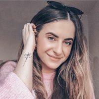 Виктория Ломоносова