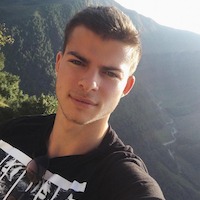 Илья Селезнёв