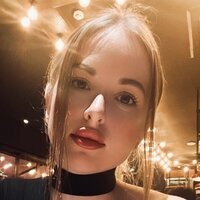 Александра Лещева