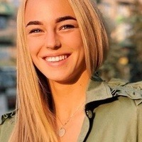Попова Лариса