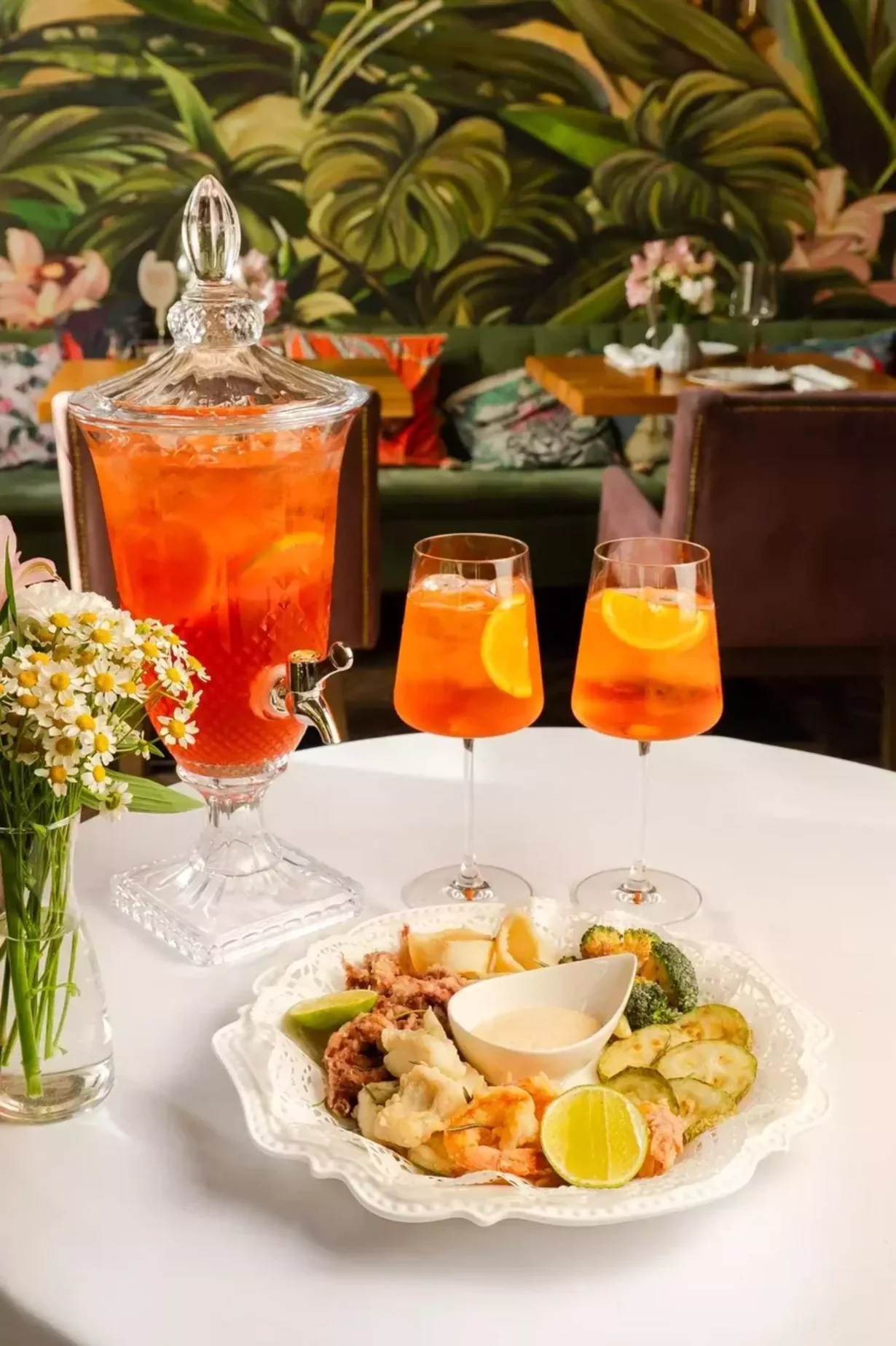 Большой кубок Aperol Spritz и Фритто Мисто за 3990₽