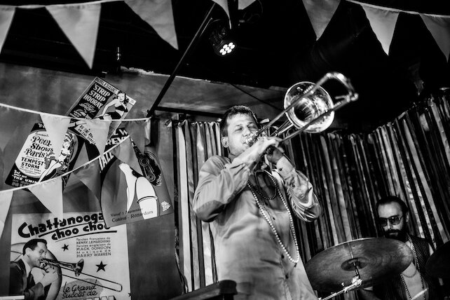 бар «Big Easy Bar», Live Music