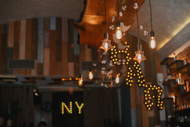 ресторан «The Buddy Cafe», Праздничный понедельник в The Buddy