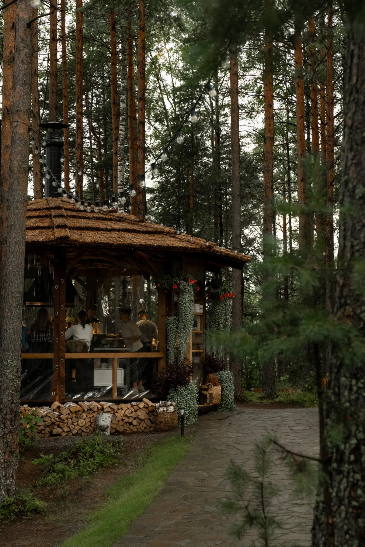 Специальное меню. Карельское застолье в панорамной беседке шефа