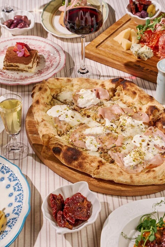 ресторан «Cacio e Pepe», Безлимитное игристое каждый четверг