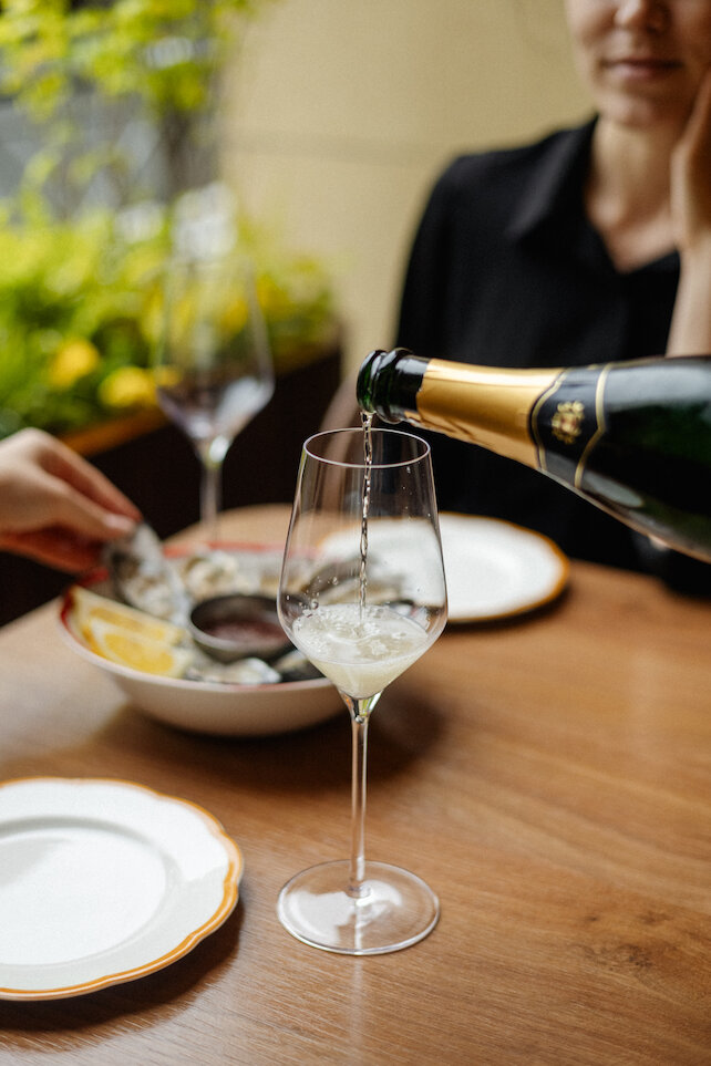 ресторан «Tondo Italian Restaurant & Bar», Угощаем бокалом игристого на завтраки