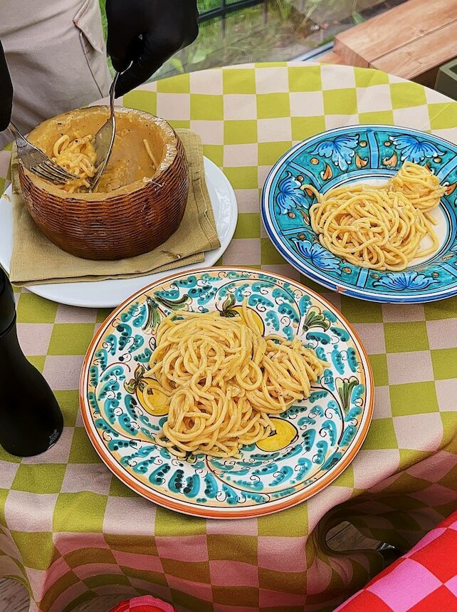 ресторан «Marso Polo», Паста качо э пепе — классика римской кухни